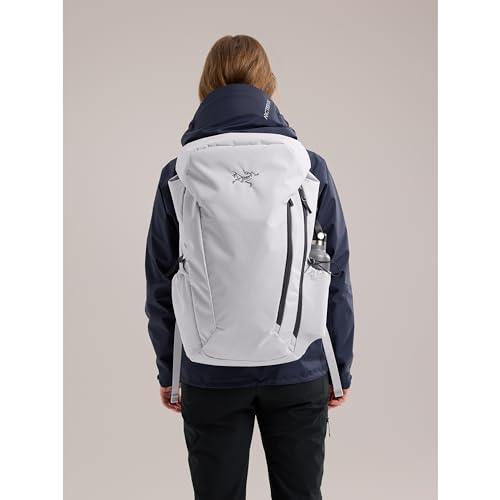 Arc'teryx Mantis 30 Backpack | Highly Versatile 30L Daypack | Solitude/Graphite, One Size - SHOP NO2CO2