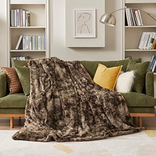 Bedsure Fuzzy Blanket Twin Size - Brown, Soft and Comfy Sherpa, Plush and Furry Faux Fur, Reversible Twin Blankets for Couch, Sofa and Bed, 60x80 Inches - SHOP NO2CO2