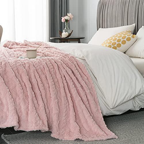 DaysU Sherpa Fleece Blanket, Throw Blanket for Couch, Sofa, Bed, Lightweight Soft Cozy Warm Fuzzy Blankets for Camping, Picnic, Travel, Pink Jacquard, 60” x 80” - SHOP NO2CO2